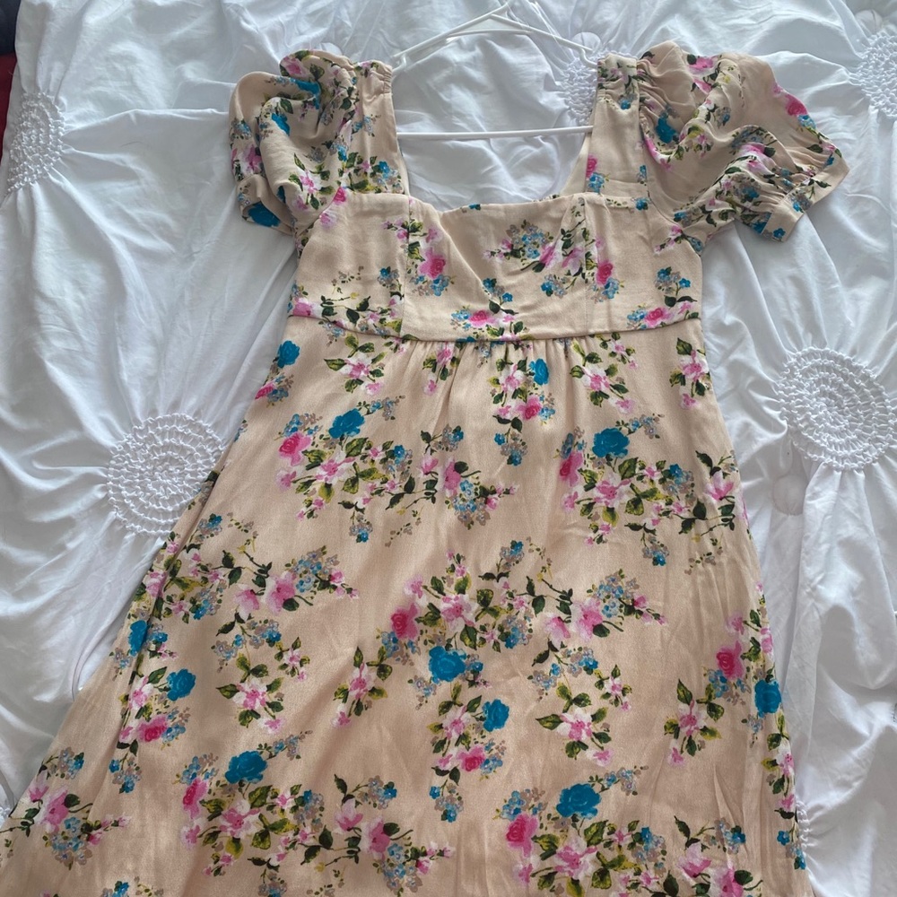 Dress - Picture 5 of 6